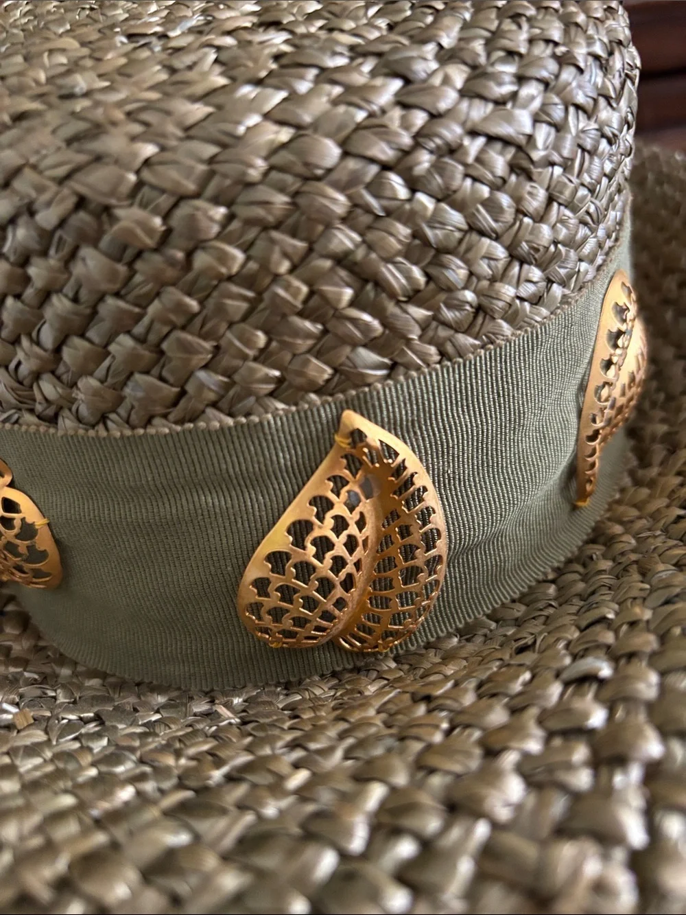 Vintage Eric Javits Green straw hat with gold leaf detail - Picture 7 of 16